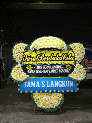 Papan Bunga Duka di Dangdeur